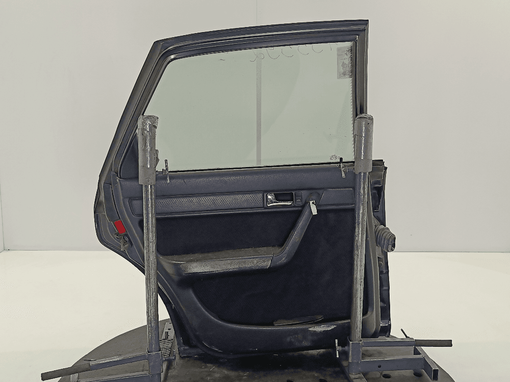 Дверь задняя левая к Audi 100 C4 (90-94)