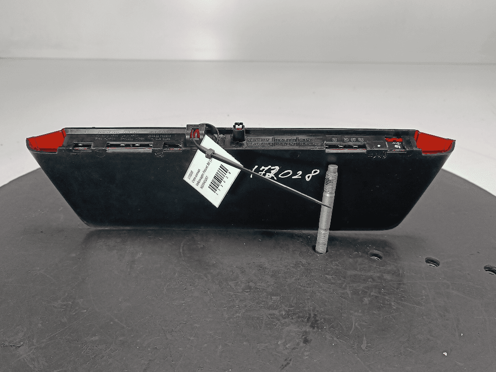 Стоп-сигнал к Volkswagen Passat B8 (14-19)