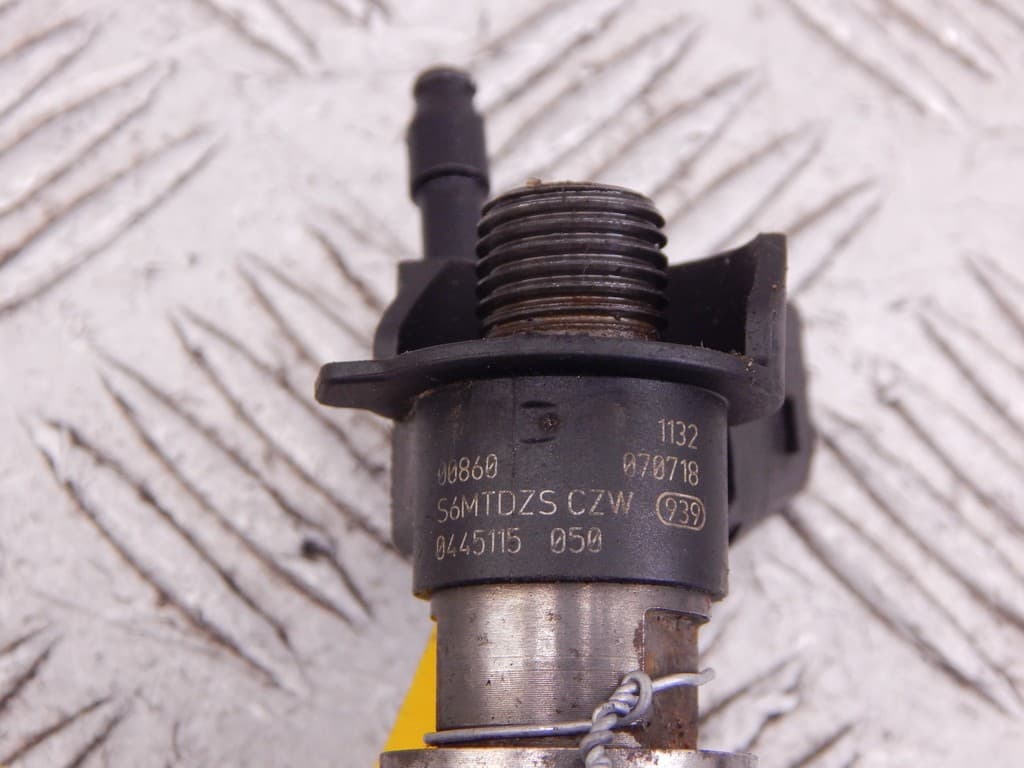 Форсунка к BMW 6 E63/E64 (03-07)