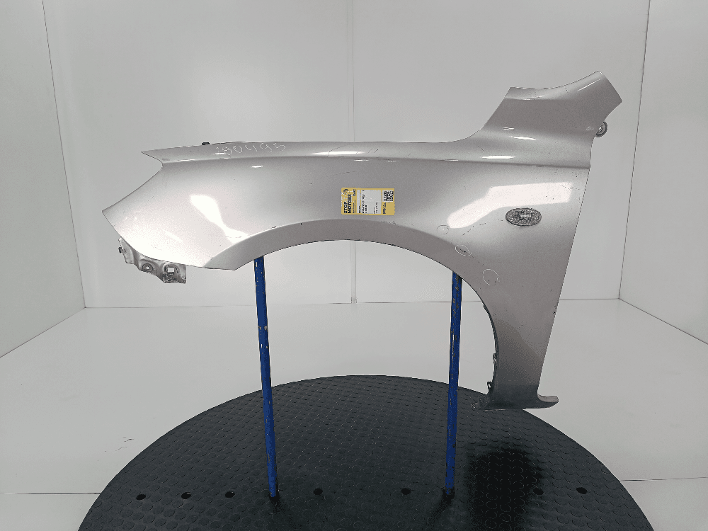 Крыло переднее левое к Mazda 3 BK (03-06)