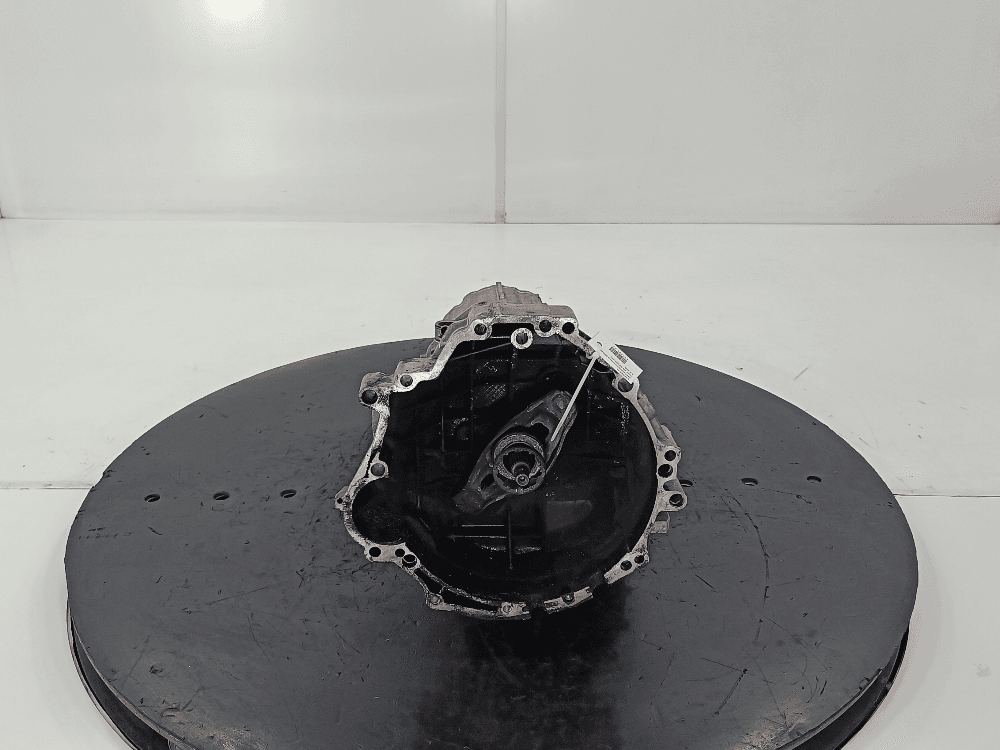 КПП механическая (МКПП) к Audi A4 B6 (01-05)