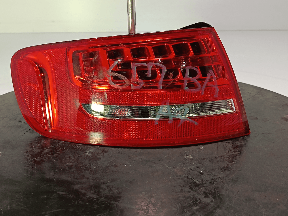 Фонарь задний левый к Audi A4 B8/8K (07-11)