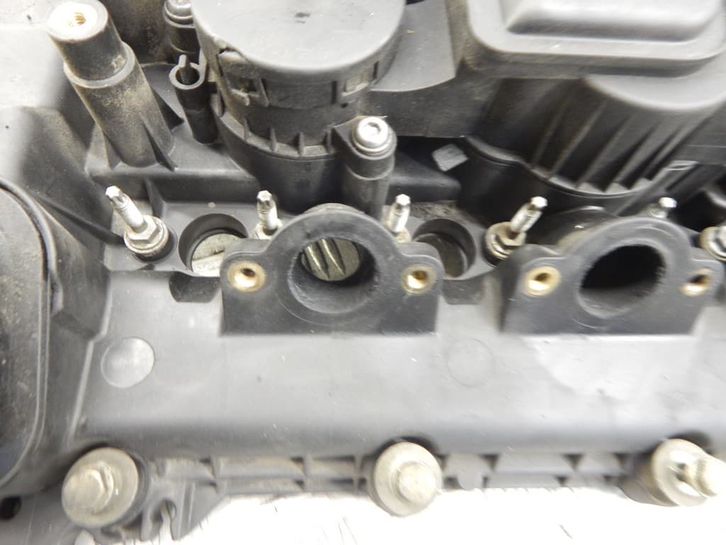 Клапанная крышка к BMW 5 E39 (95-00)