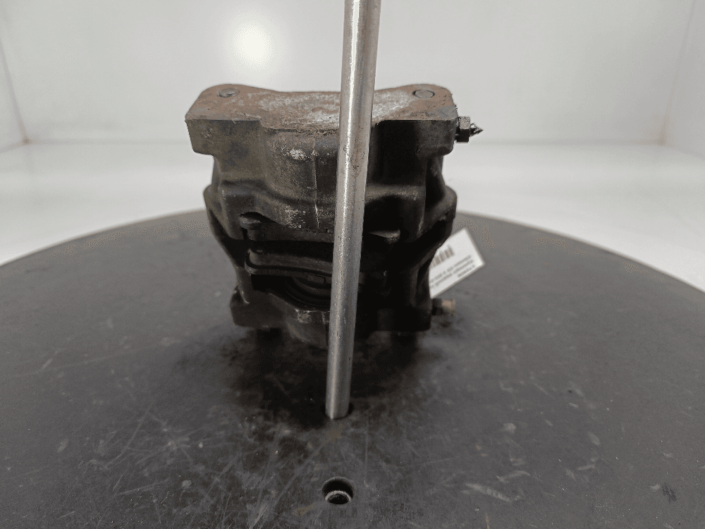 Суппорт задний левый к Citroen C5 1 (01-04)