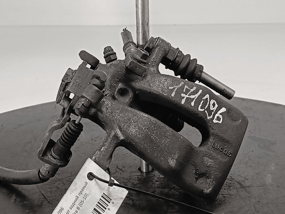 Суппорт задний правый к Opel Zafira B (05-10)