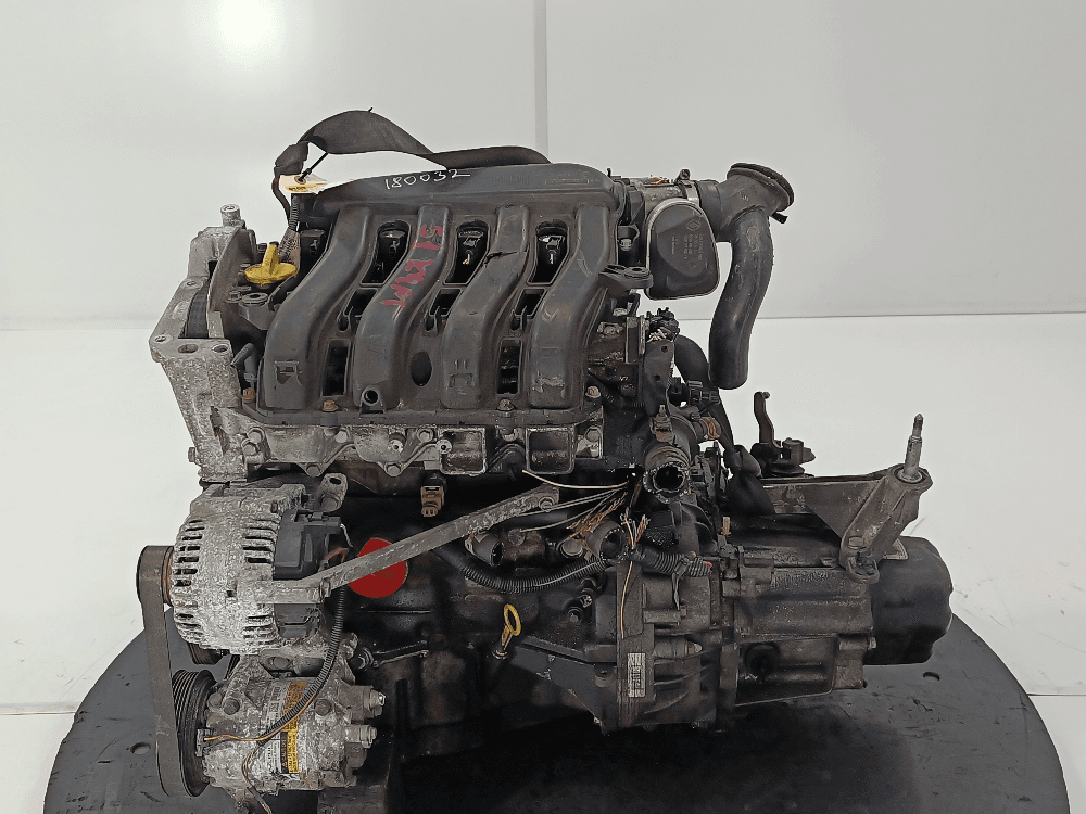 Двигатель к Renault Scenic 2 (03-06)