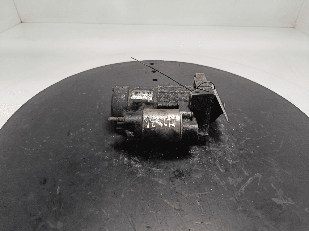 Стартер к Renault Scenic 2 (03-06)