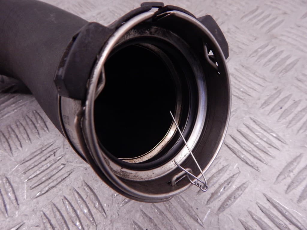 Патрубок интеркулера к BMW 3 F34 (13-16)