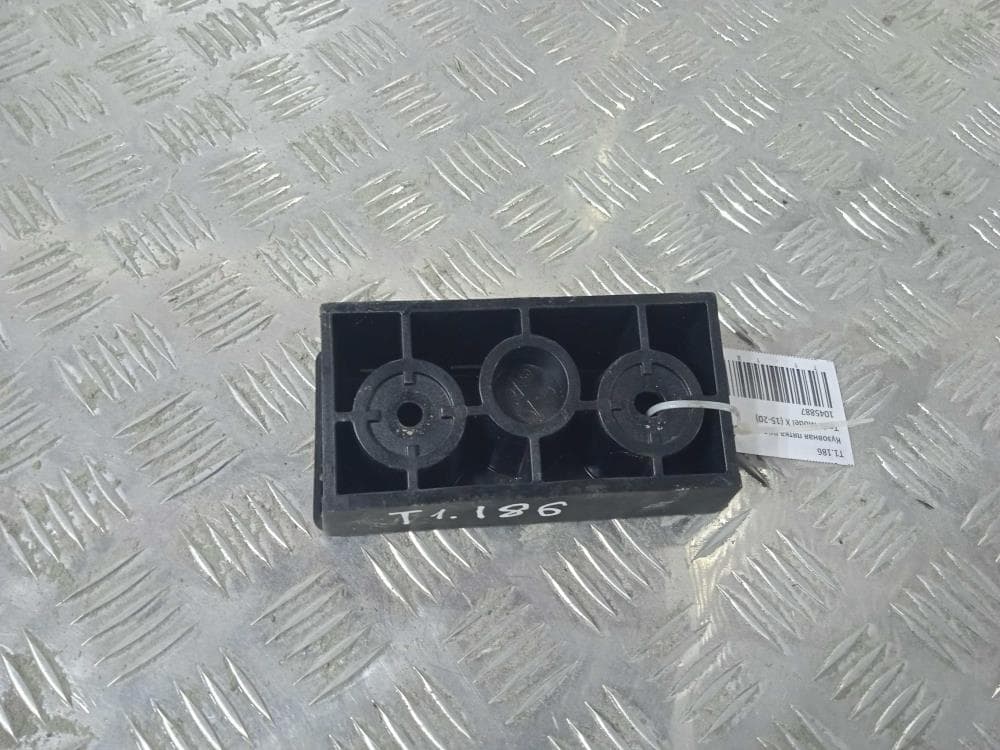 Прочая запчасть к Tesla Model X (15-21)