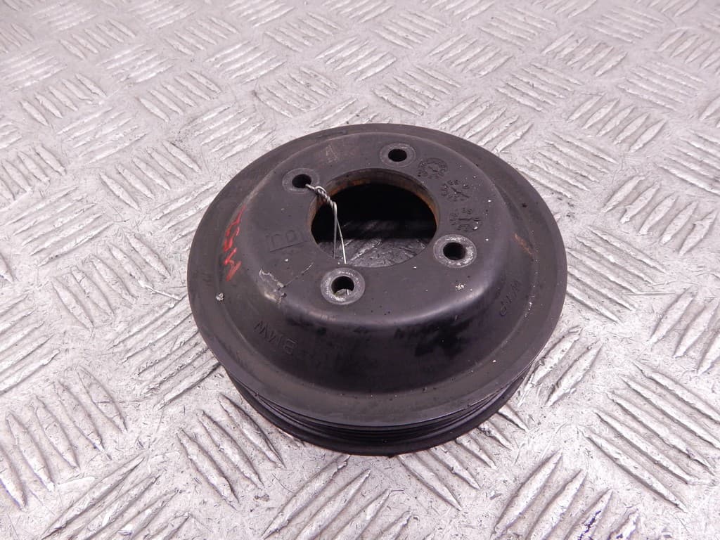 Шкив помпы к BMW 5 E39 (95-00)