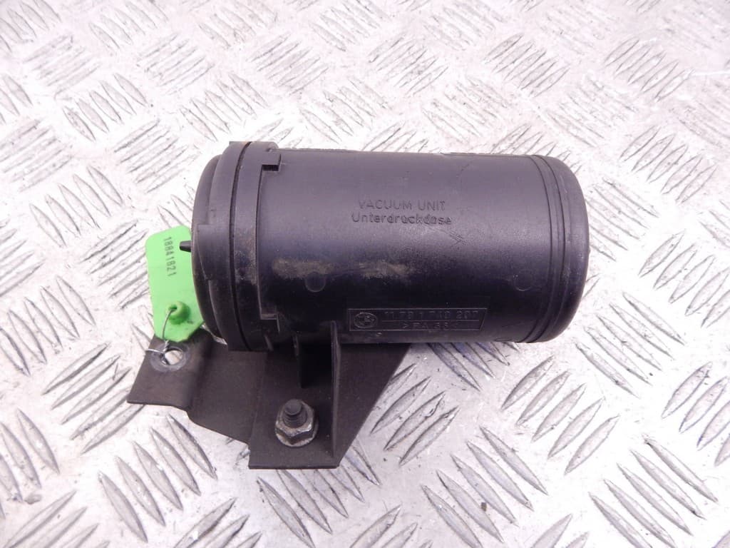Вакуумный ресивер к BMW X3 E83 (03-06)