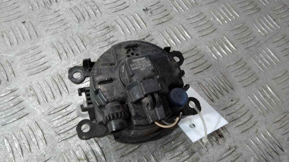 Фара противотуманная левая к Renault Megane 2 (02-06)