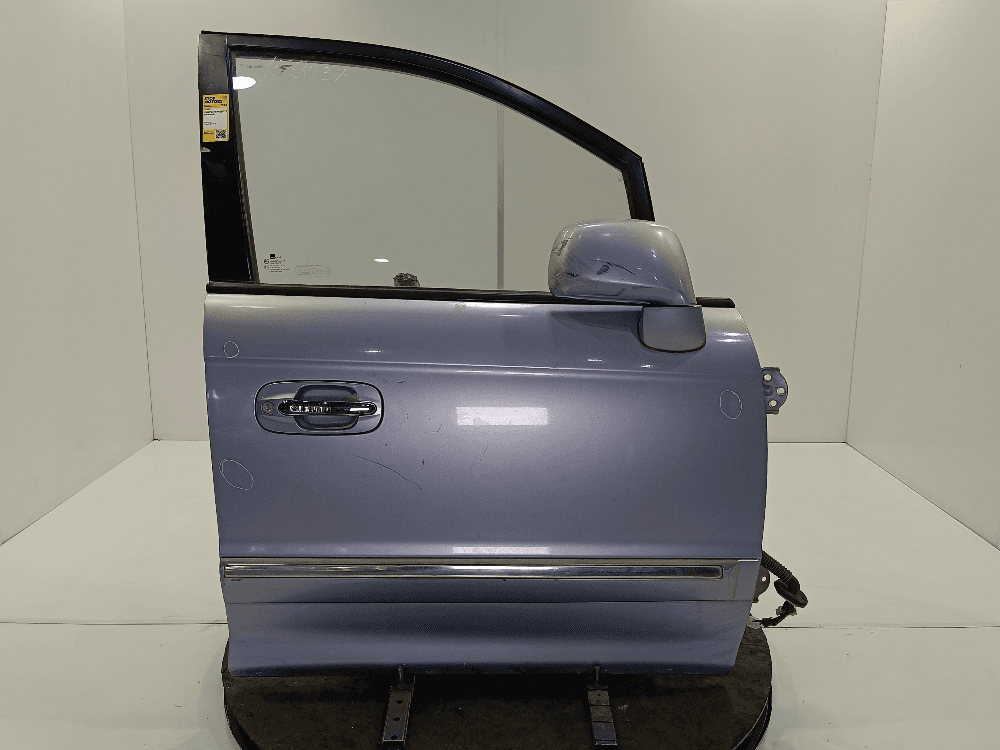 Дверь передняя правая к Hyundai Trajet (00-04)