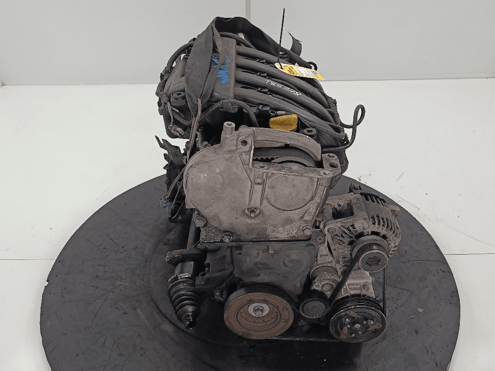 Двигатель к Renault Scenic 2 (03-06)
