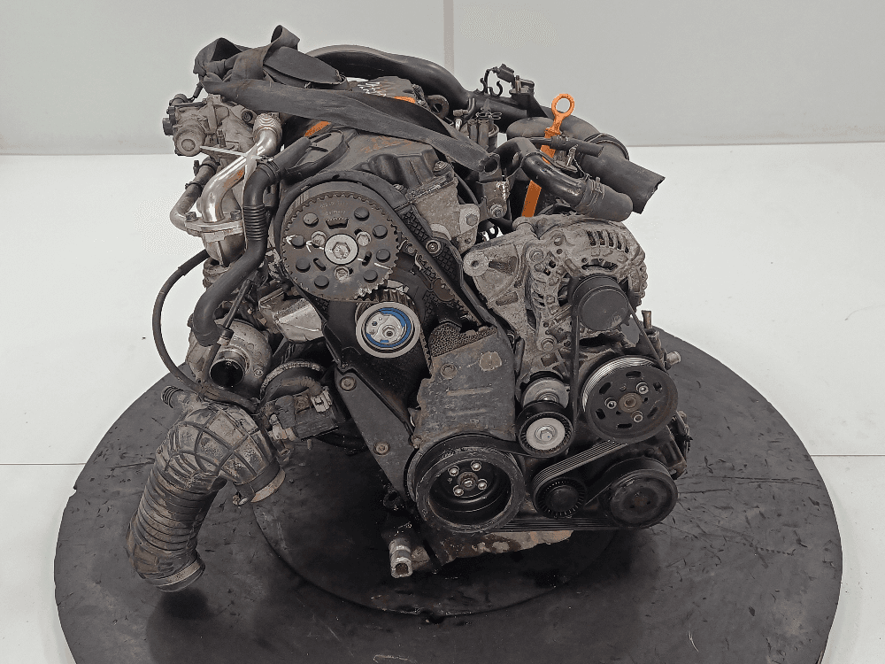 Двигатель к Audi A4 B7 (04-09)