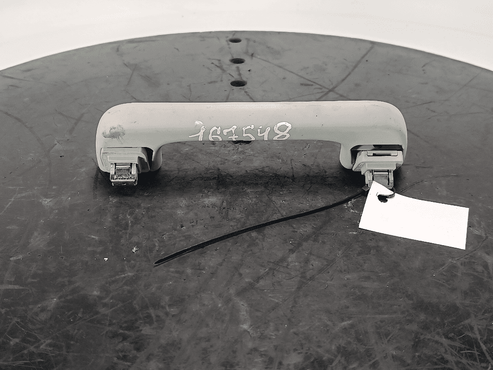 Ручка внутренняя потолочная к Volkswagen Touareg 3 (18-24)