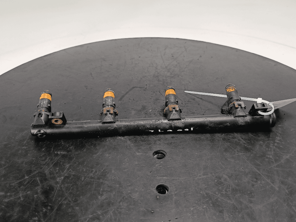 Топливная рампа к Renault Clio 2 Рестайлинг (01-03)