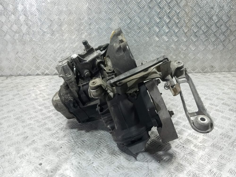 КПП механическая (МКПП) к Opel Corsa D (06-11)