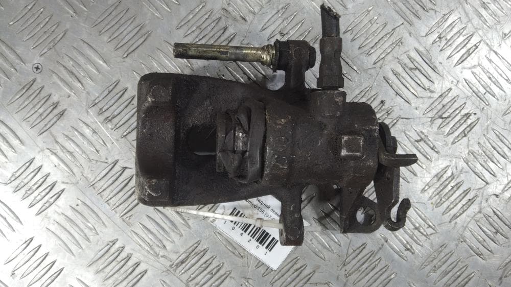 Суппорт задний левый к Alfa Romeo 156 (97-02)