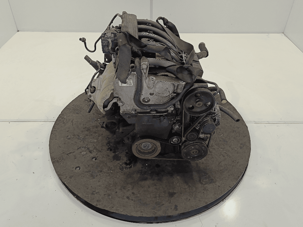 Двигатель к Renault Laguna 2 (01-05)