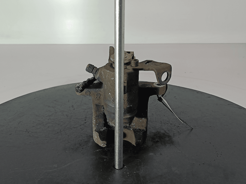 Суппорт задний правый к Volkswagen Golf 4 (97-06)