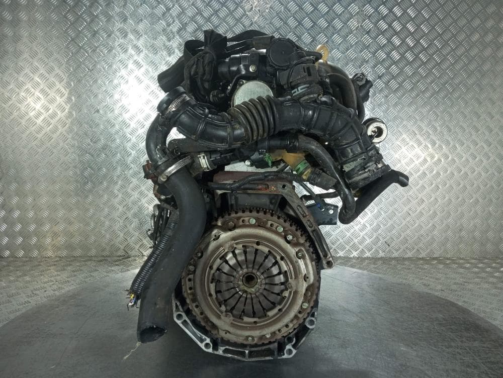 Двигатель к Nissan  Note E11 (05-09)