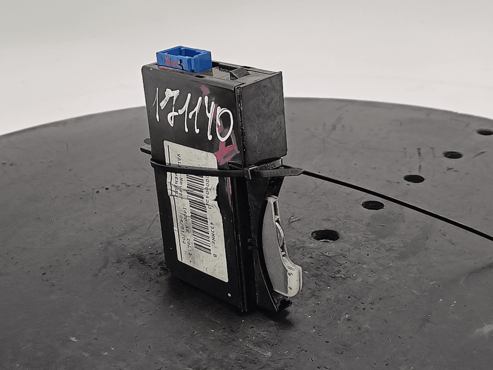 Замок зажигания к Renault Laguna 2 (01-05)