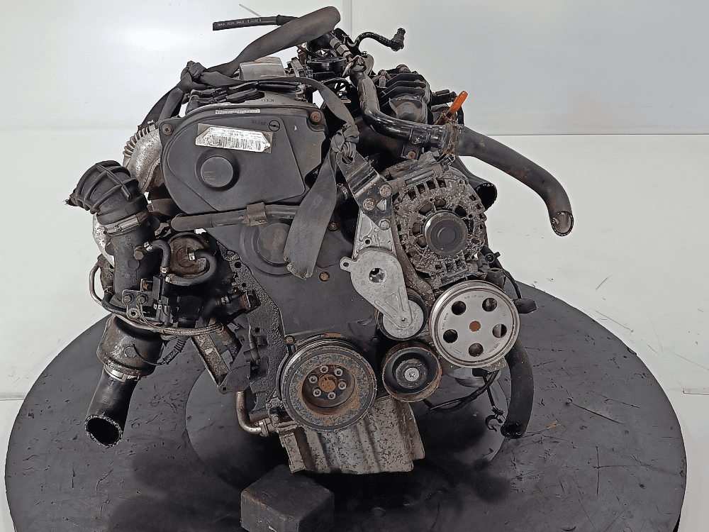 Двигатель к Audi A4 B7 (04-09)