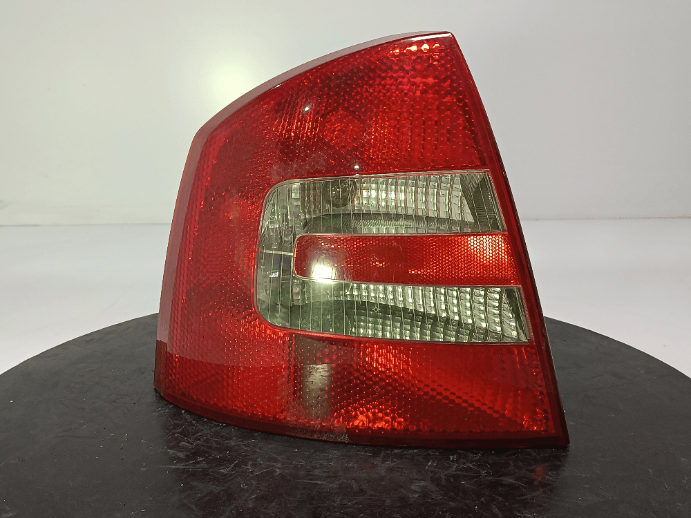 Фонарь задний левый к Skoda Octavia A5 (04-08)