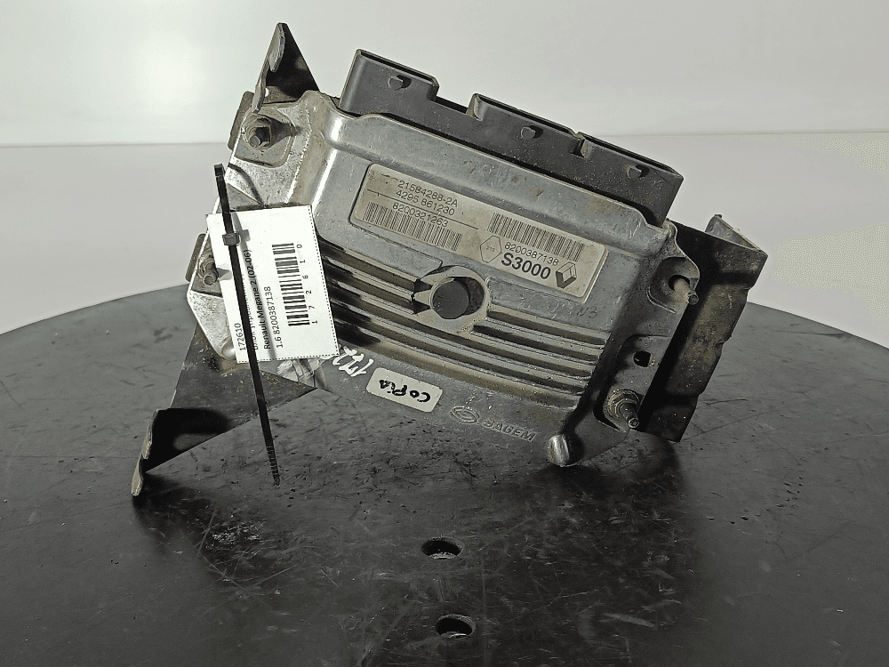 Блок управления двигателем к Renault Megane 2 (02-06)