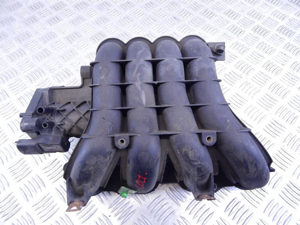 Коллектор впускной к Mitsubishi Colt 6 (02-08)