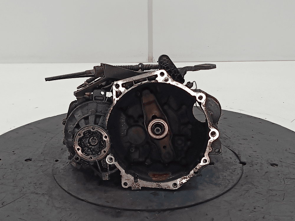 КПП механическая (МКПП) к Volkswagen Golf 5 (03-09)