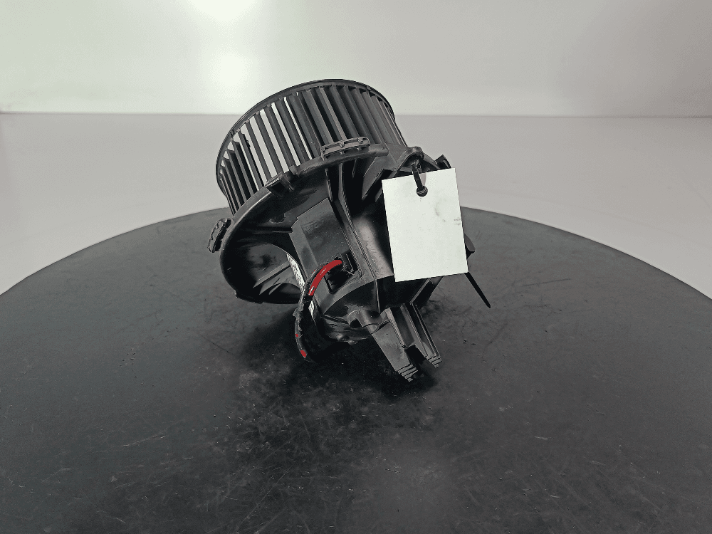 Моторчик печки к Opel Zafira B (05-10)