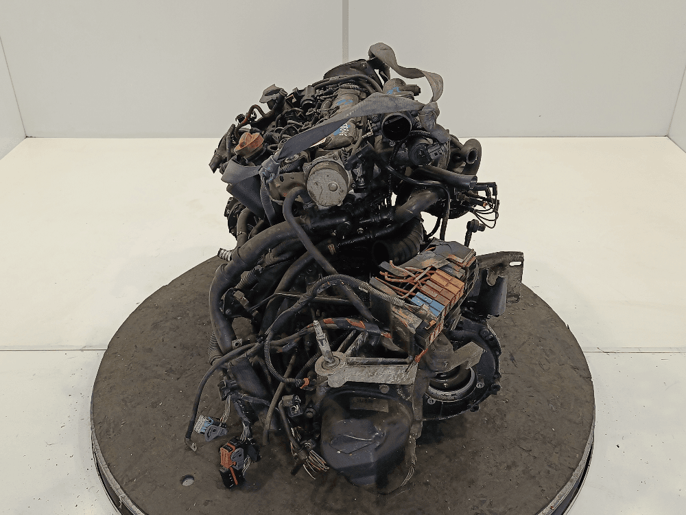 Двигатель к Renault Laguna 2 (01-05)