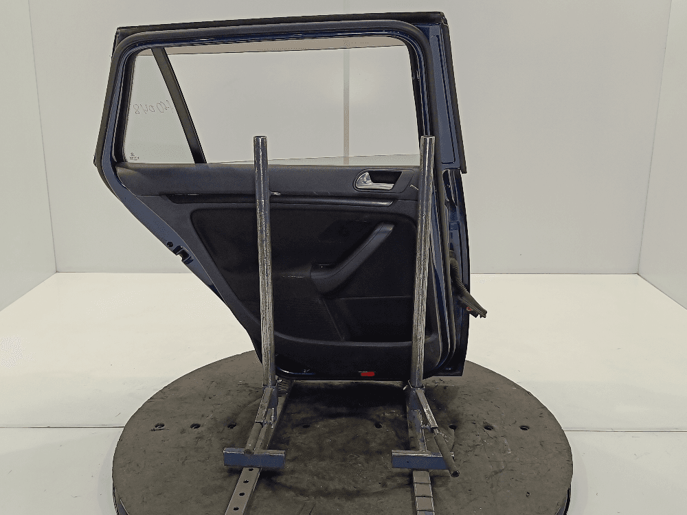 Дверь задняя левая к Volkswagen Golf 6 (08-15)