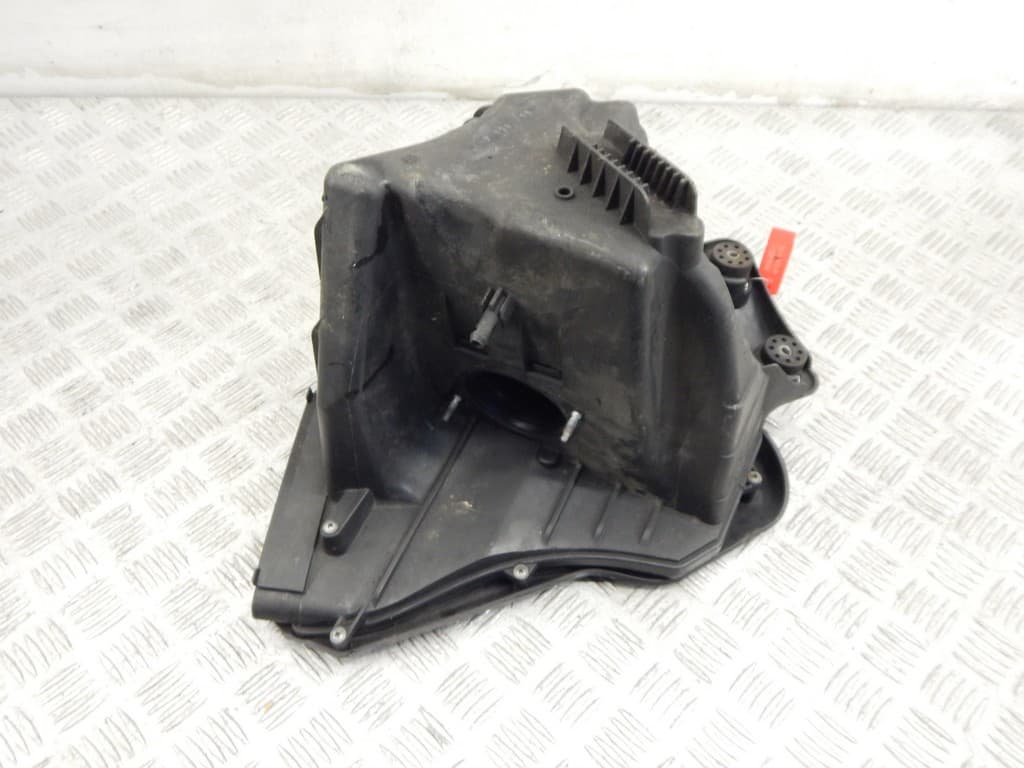Корпус воздушного фильтра к BMW 3 E46 (97-03)