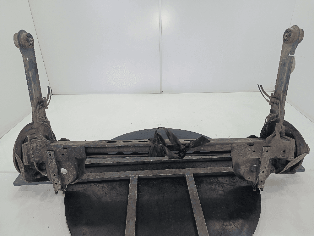 Балка подвески задняя к Renault Trafic 2 (01-06)