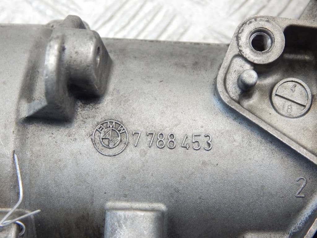 Корпус масляного фильтра к BMW 7 E65/E66 (01-05)