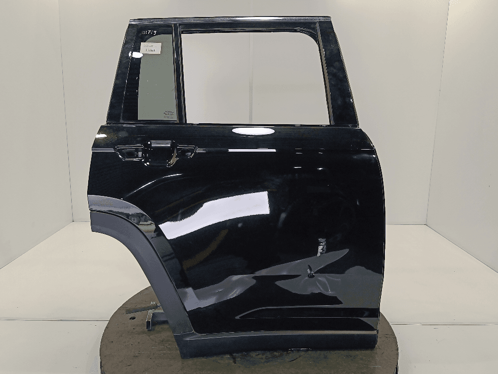 Дверь задняя правая к Jeep Grand Cherokee WL (21-24)