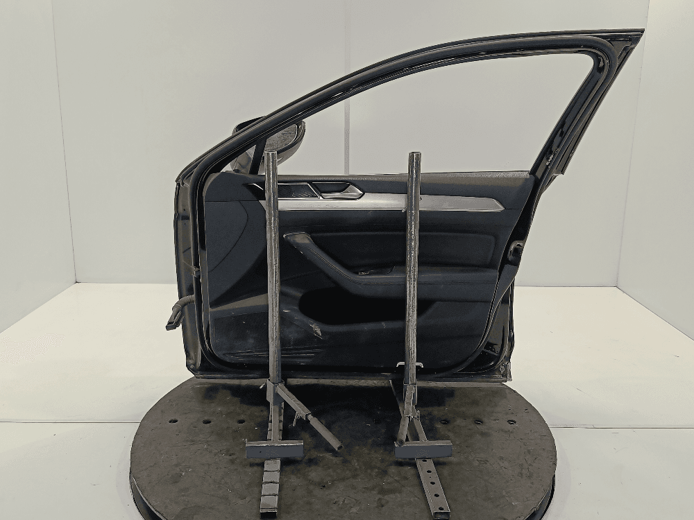 Дверь передняя правая к Volkswagen Passat B8 (14-19)