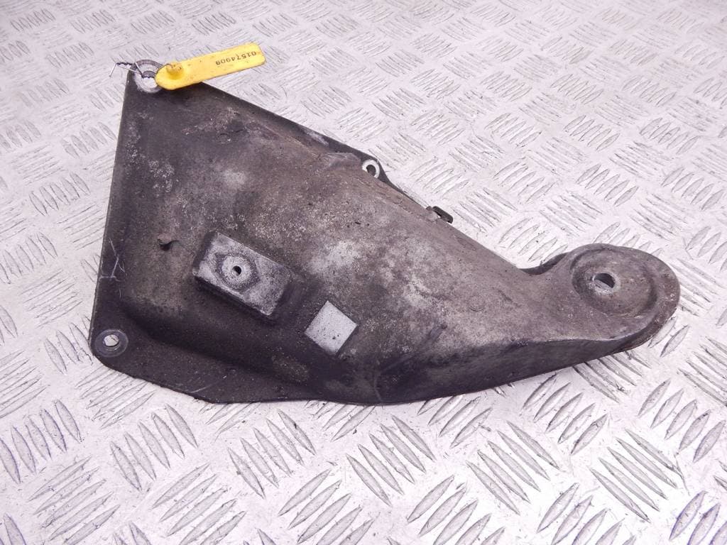 Кронштейн двигателя к BMW X5 E53 (99-03)