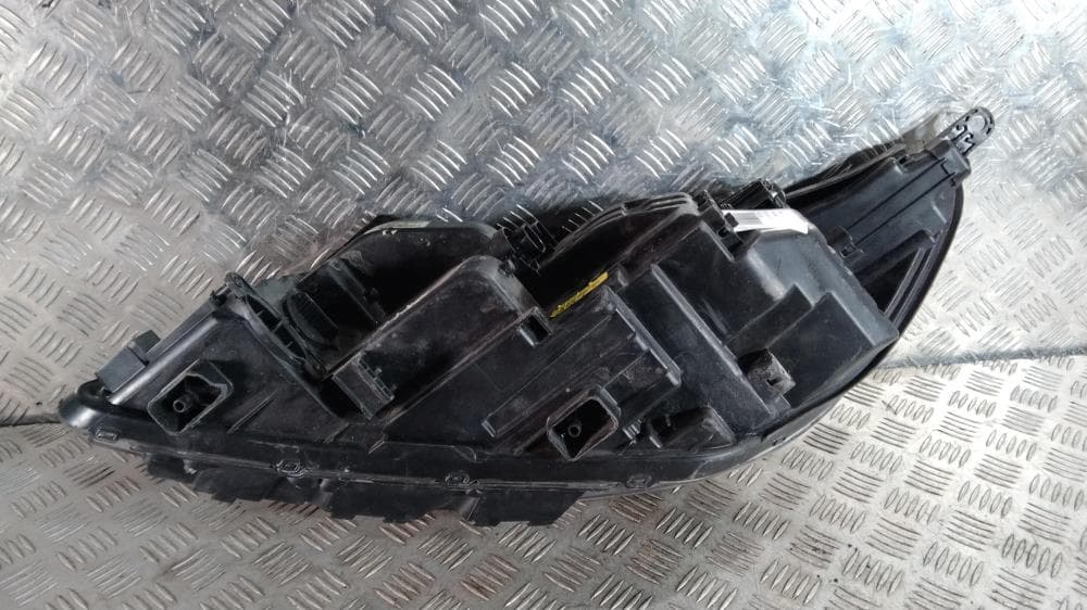 Фара правая к Kia Sorento 3 Рестайлинг (17-20)