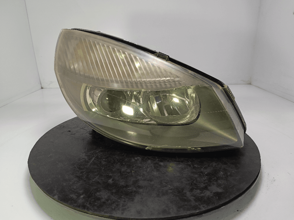 Фара правая к Renault Scenic 2 (03-06)