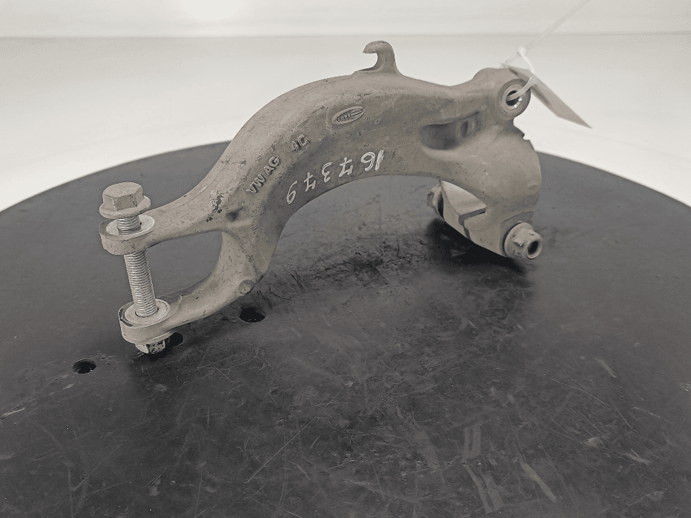 Вилка амортизатора к Volkswagen Touareg 3 (18-24)