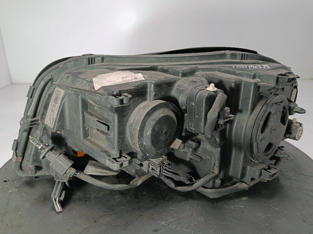 Фара правая к Volvo XC90 1 (02-06)