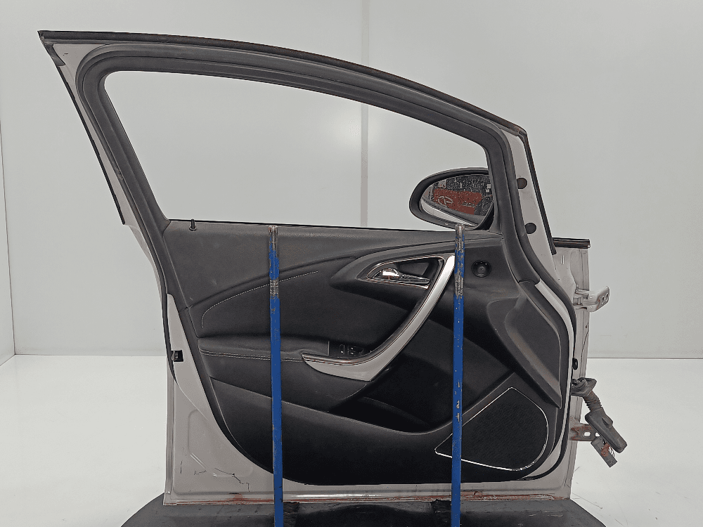 Дверь передняя левая к Opel Astra J (09-12)