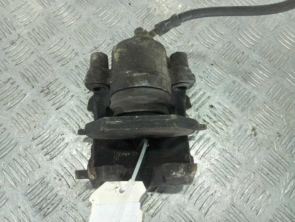 Суппорт передний правый к Volkswagen Golf 5 (03-09)