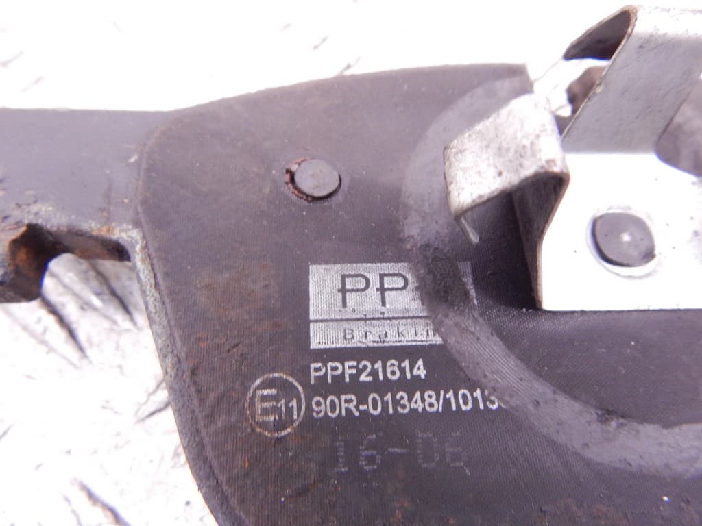 Тормозные колодки передние к BMW X5 E70 (06-10)