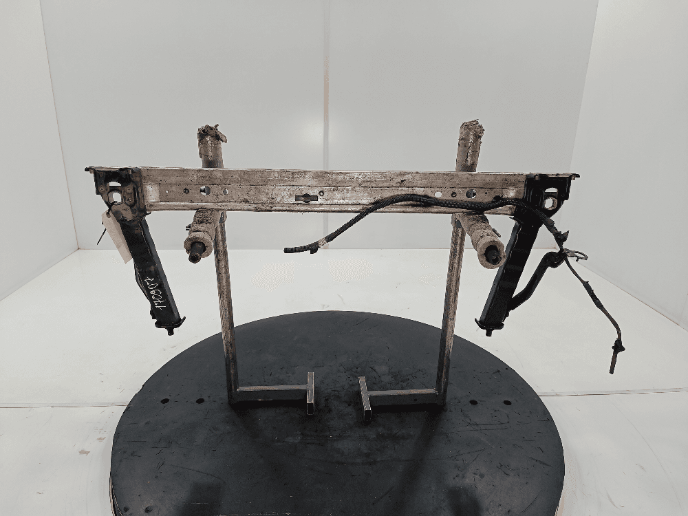 Балка под радиатор к Renault Megane 3 (08-14)