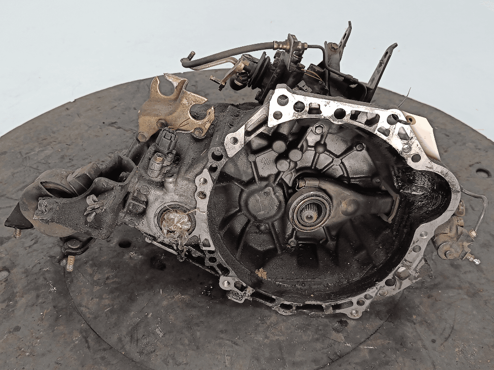 КПП механическая (МКПП) к Toyota Avensis 1 Рестайлинг (00-03)